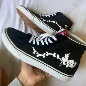 snoopy peanuts vans skate hi’s